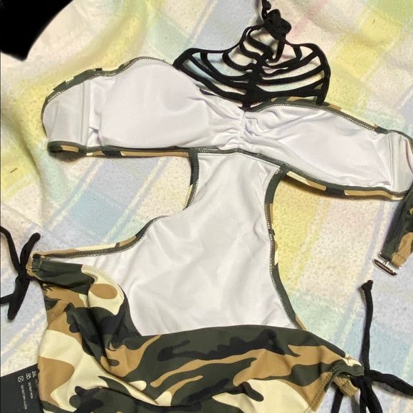 Beautiful Green Camo Swimsuit Gorgeous - Picture 6 of 13